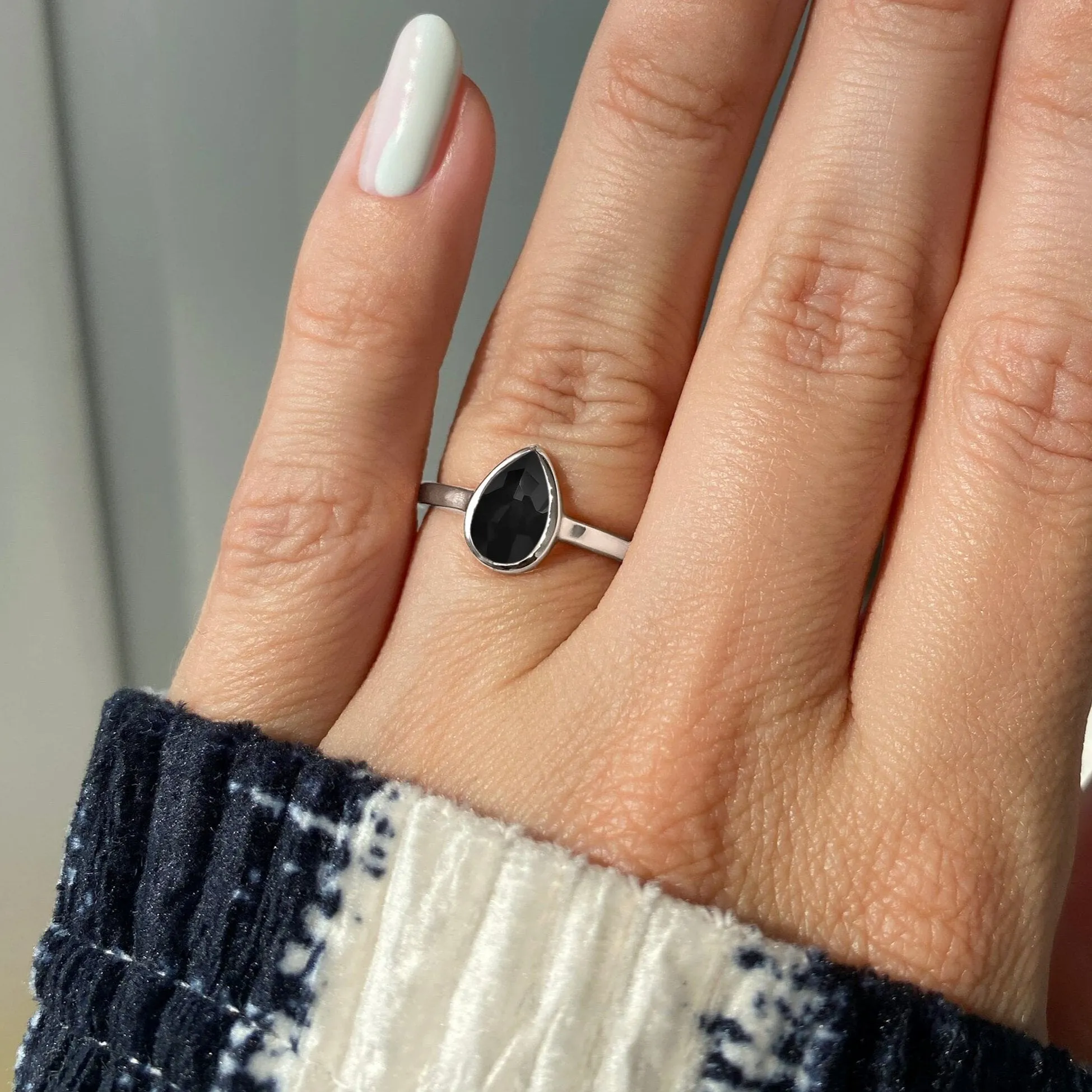 Black Onyx Ring - Skin Kiss