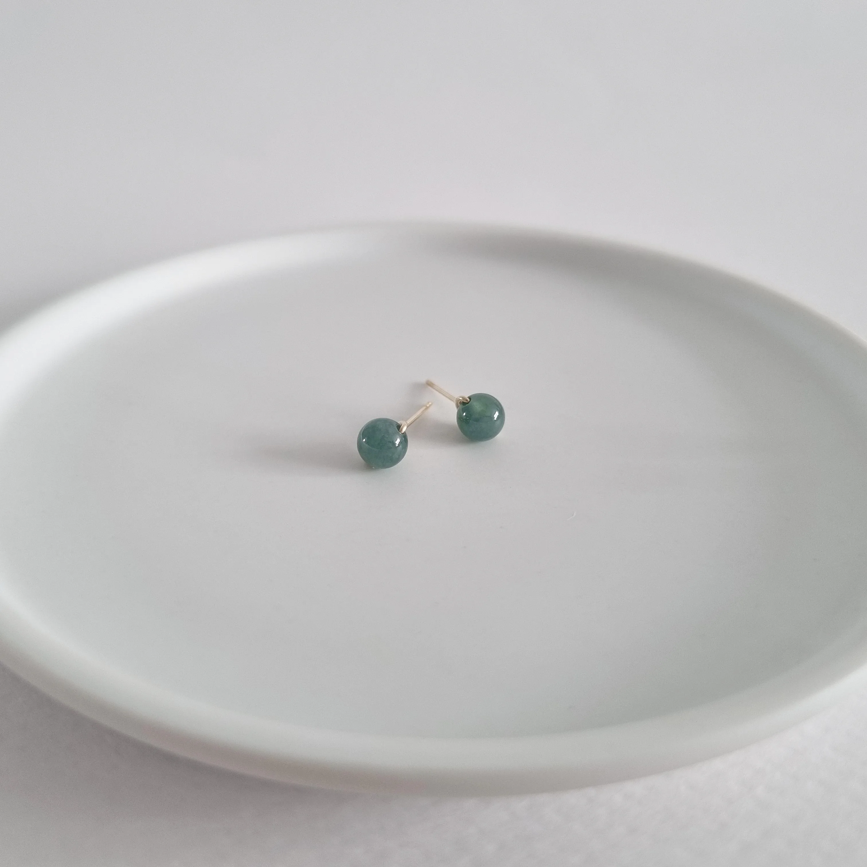 Blue Jade Earstuds 5mm (Basic) / 14k Gold-filled