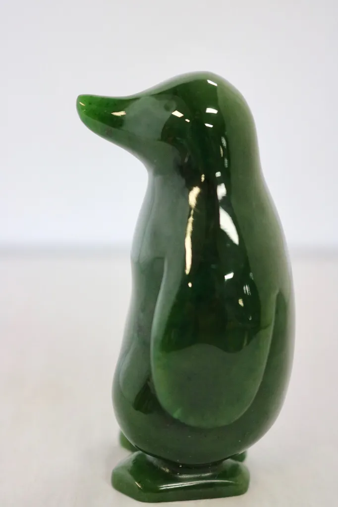 Jade penguin, 4"