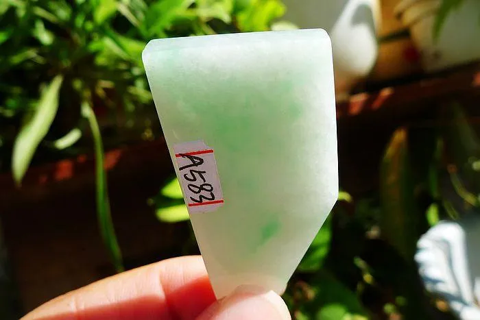 Natural Jade Rough Jadeite Raw (15g,4.9X2.4X0.45cm)