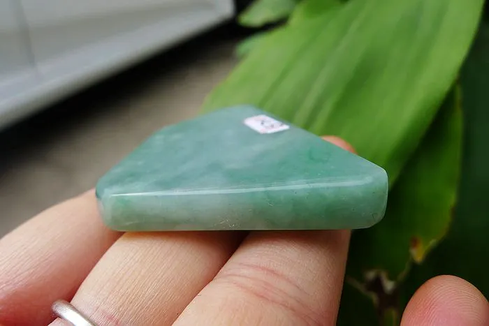 Natural Jade Rough Jadeite Raw (32g,5.4X3.8X0.65cm)