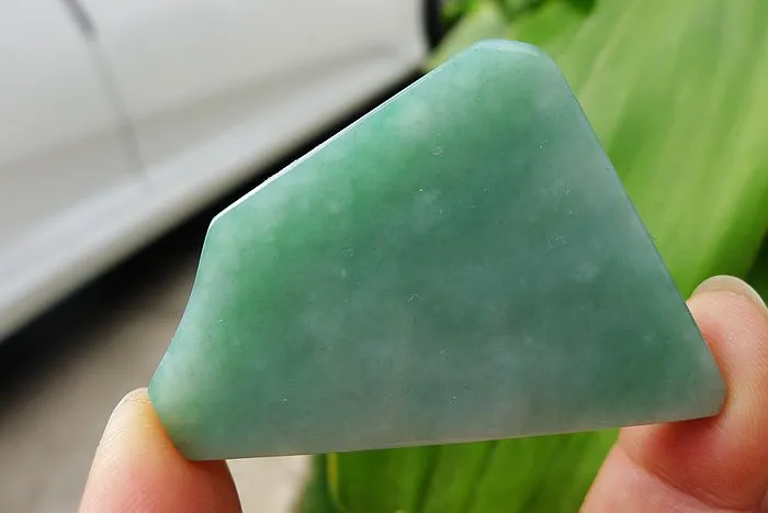 Natural Jade Rough Jadeite Raw (32g,5.4X3.8X0.65cm)