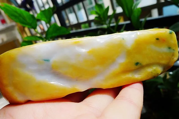 Natural Jade Rough Jadeite Raw (393g,12.6X4.8X3.5cm)