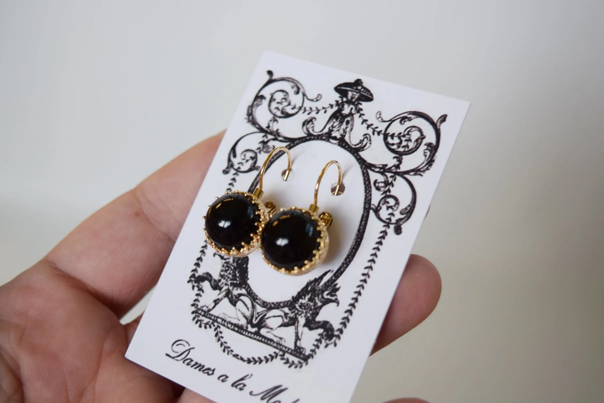 Onyx Crown Earrings - Medium Round