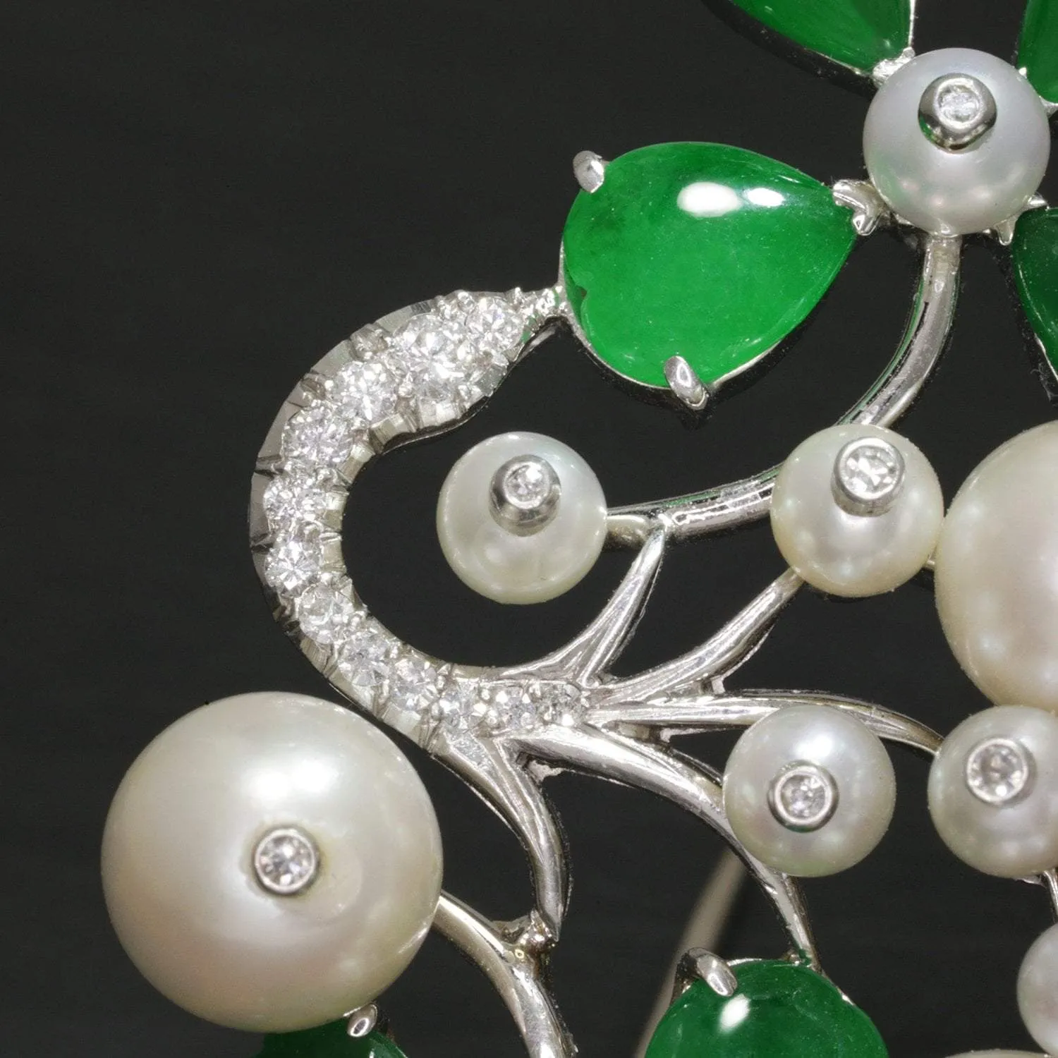 Vintage Floral Pearl Brooch Pin with Diamonds and Jade in Platinum